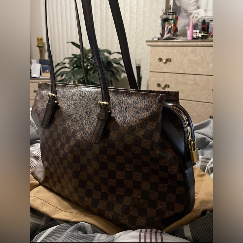 ✨SOLD✨Authentic Louis Vuitton Chelsea Damien Canvas Tote Bag
